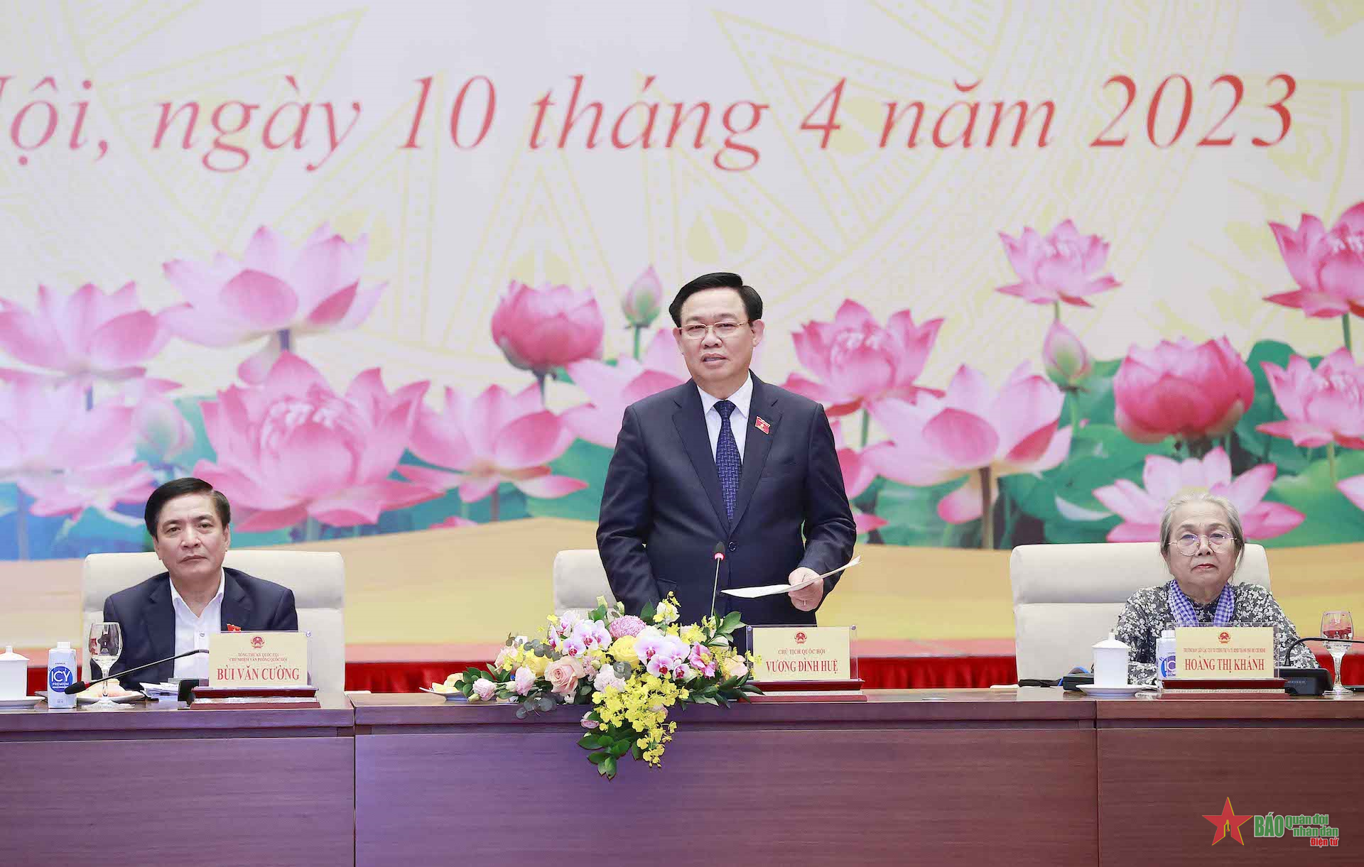 Chủ tịch Quốc hội Vương Đình Huệ: Không để người có công nào không được hưởng chính sách